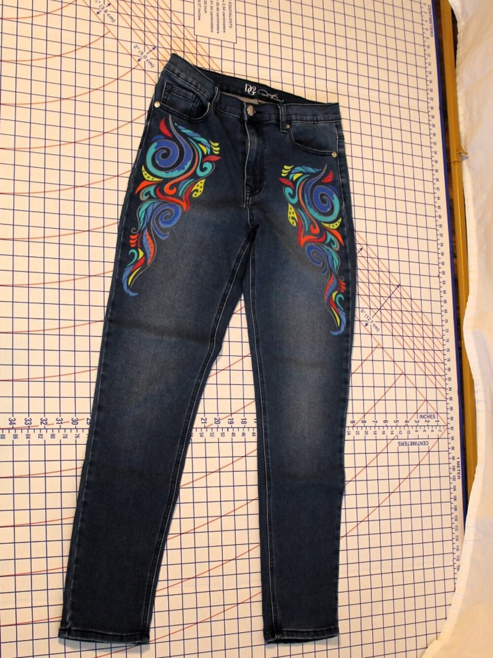 DG2 by Diane Gilman Jeans with Psychedelic Decals, Size 6